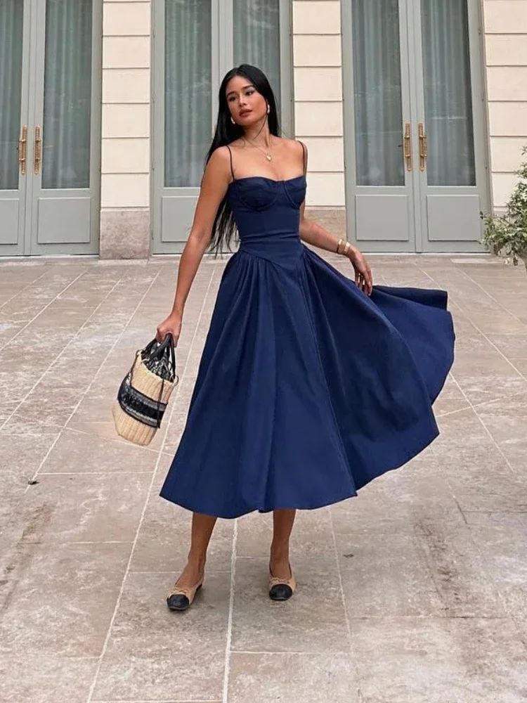 Clara | Sophisticated Midi Dress
