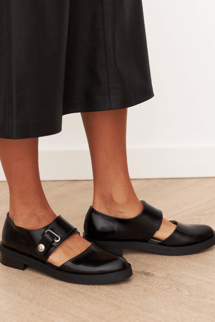 Clara | Chic Slingback Flats