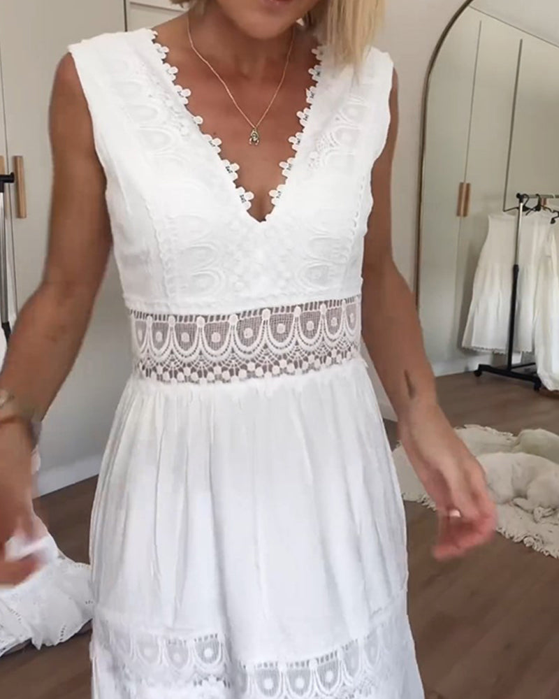 Clara | Elegant Lace Maxi