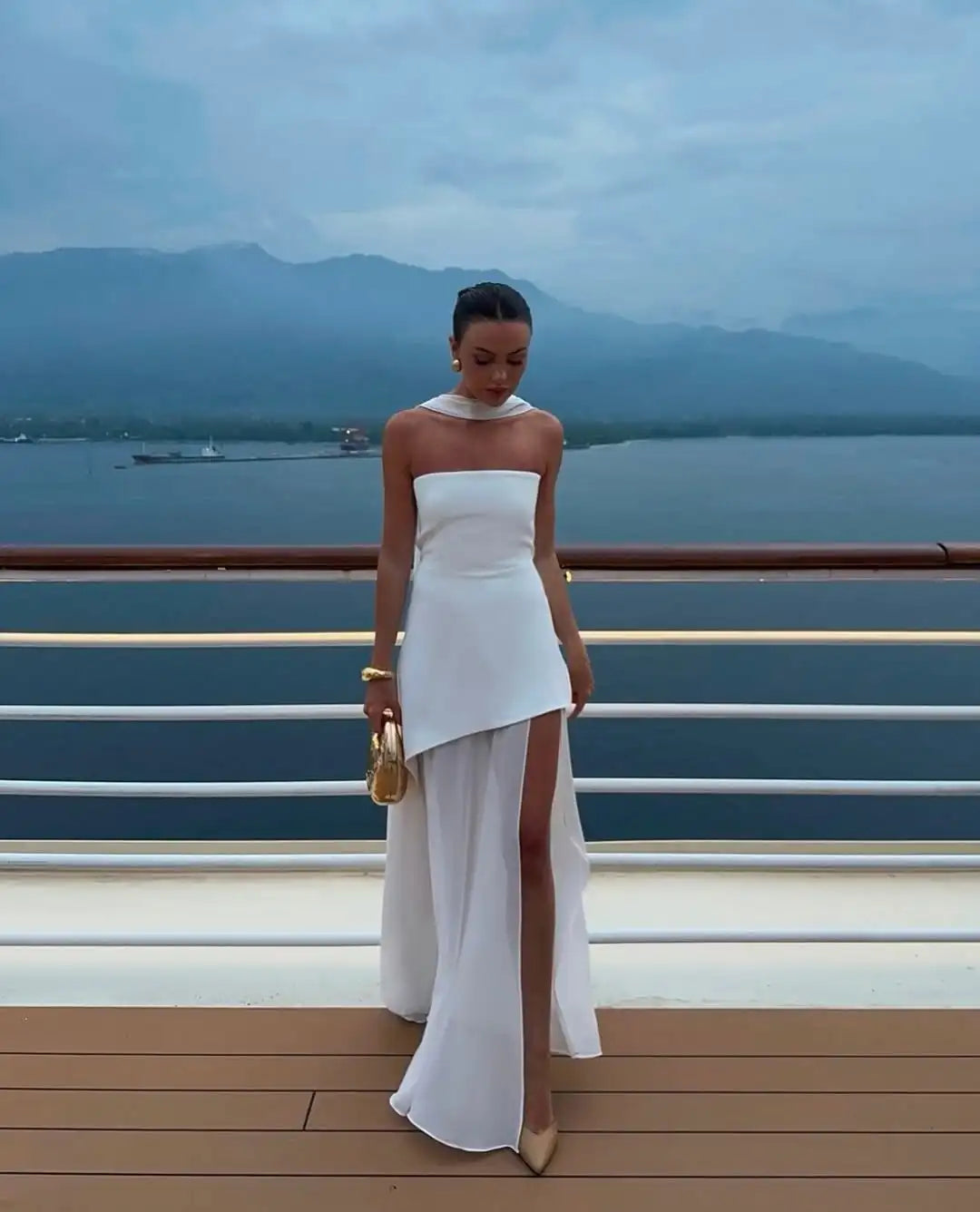Clara | Dramatic Low Gown