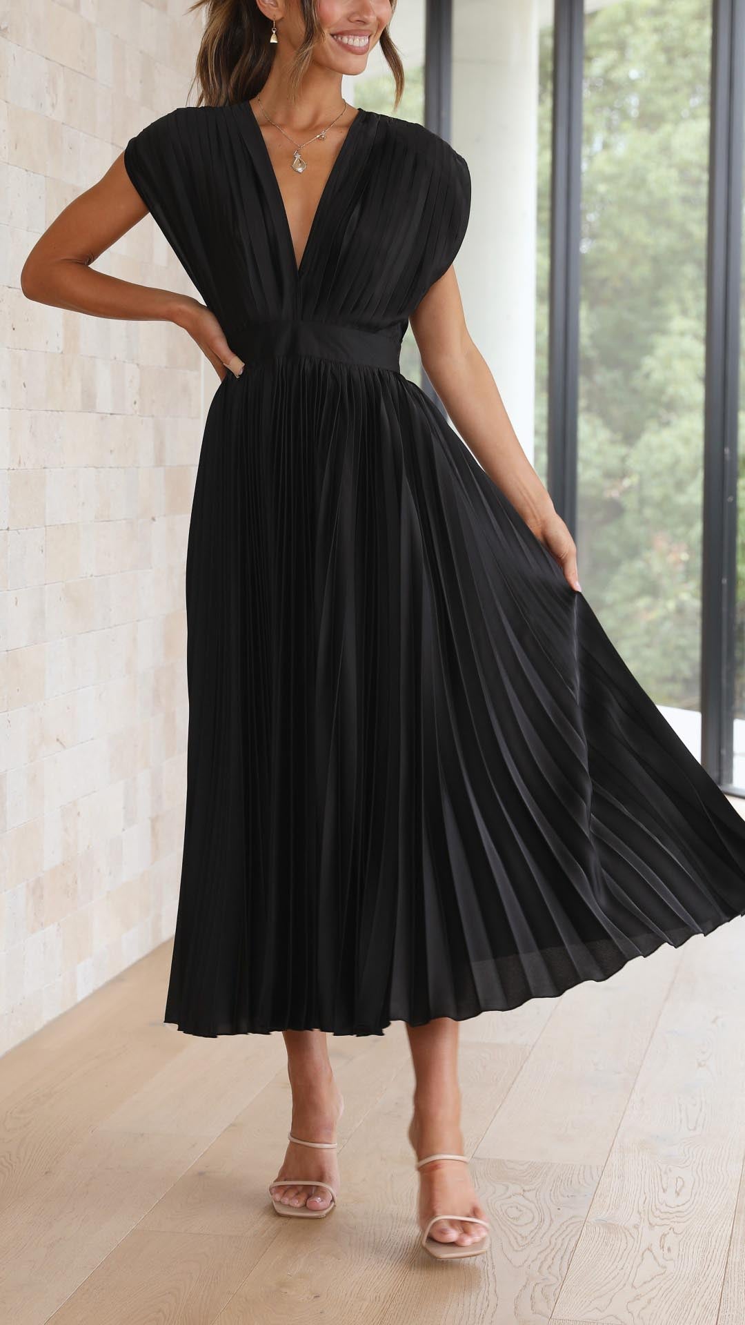 Lily | Elegant Ruffled Dress
