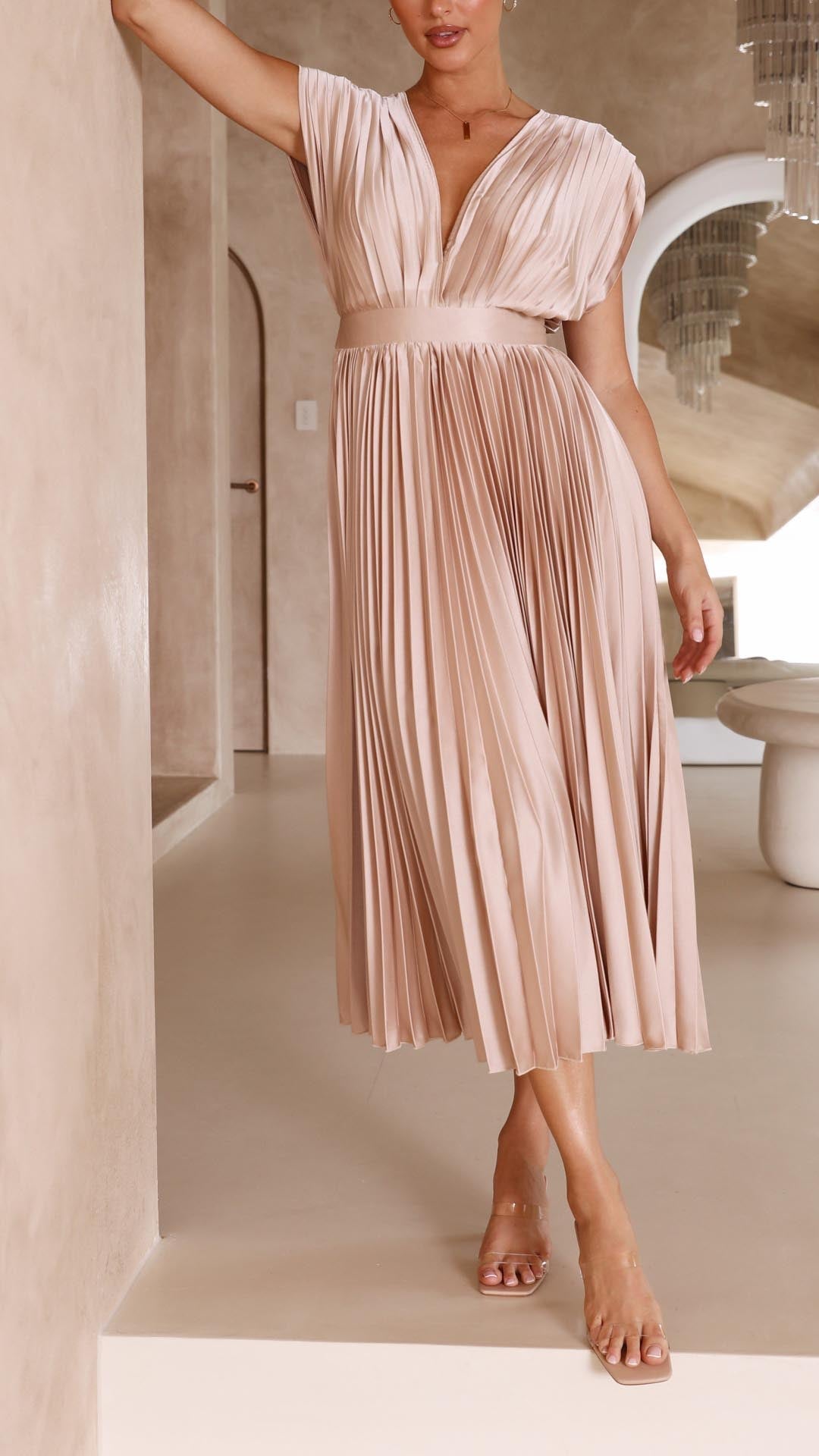 Lily | Elegant Ruffled Dress