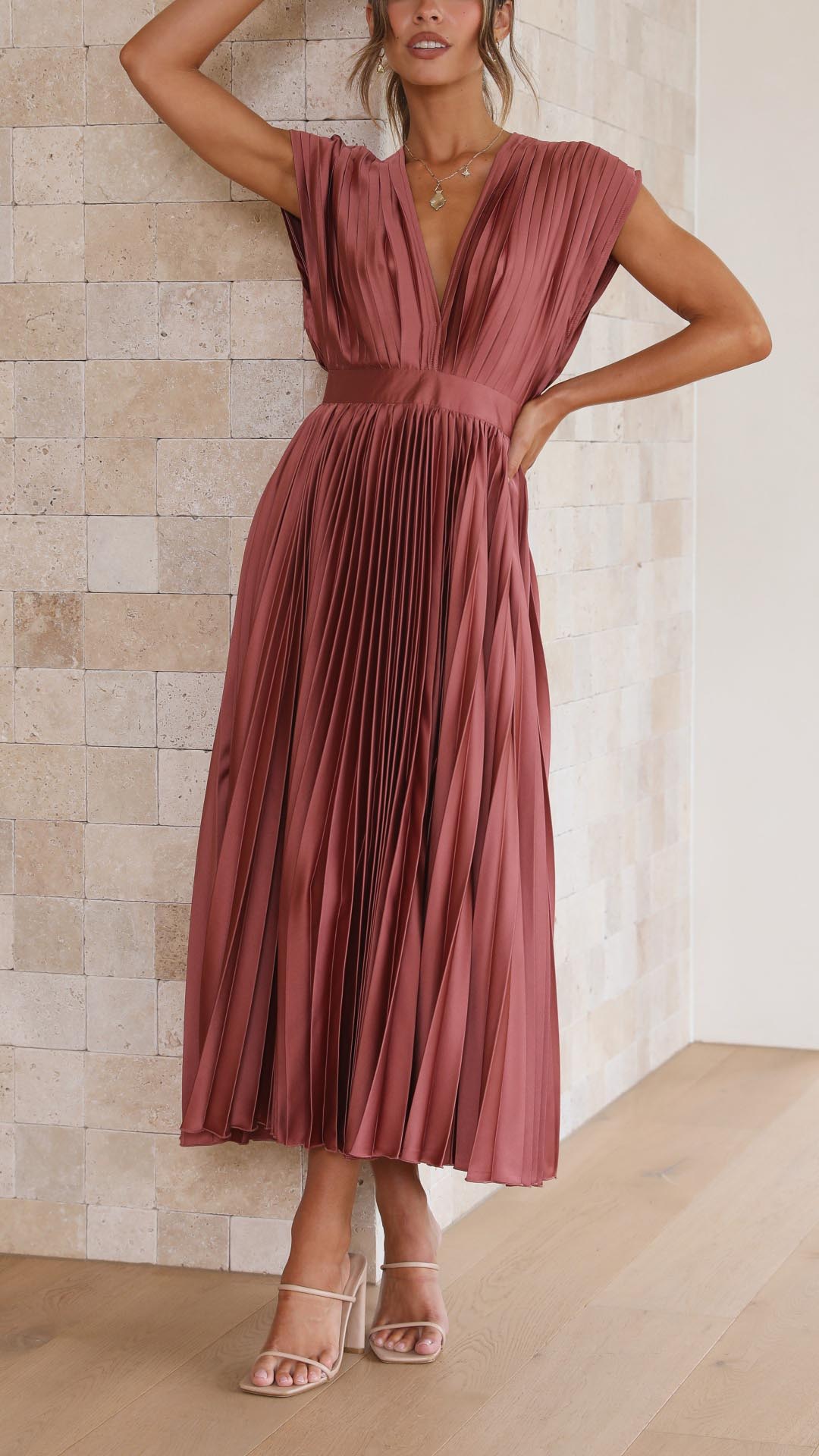 Lily | Elegant Ruffled Dress