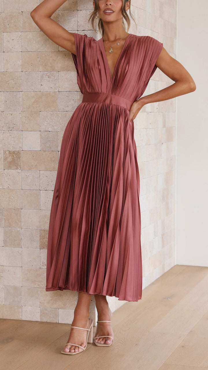 Lily | Elegant Ruffled Dress