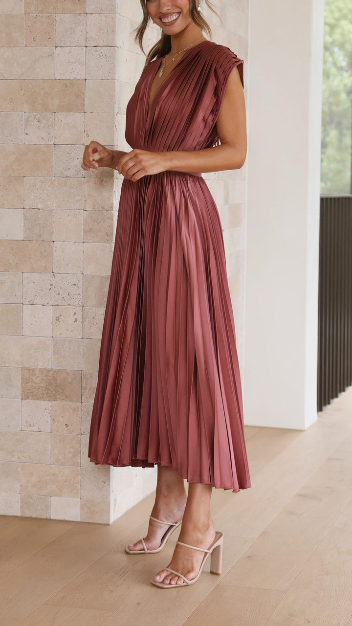 Lily | Elegant Ruffled Dress