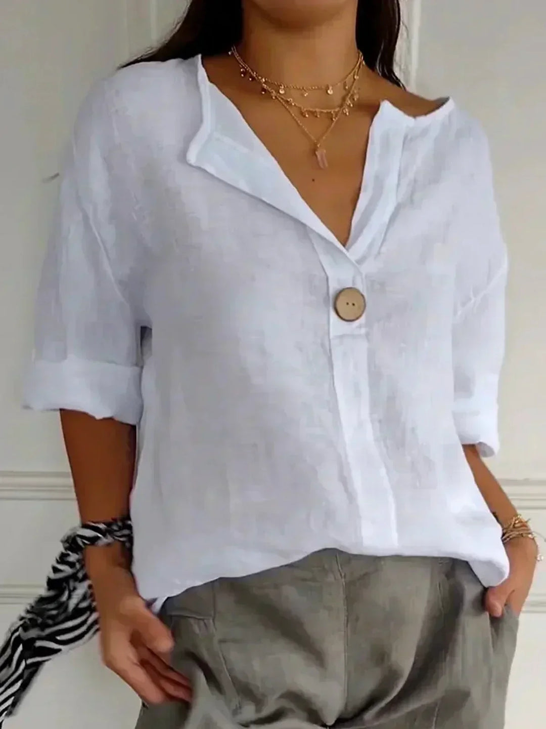 Lila | Casual V-Neck Blouse