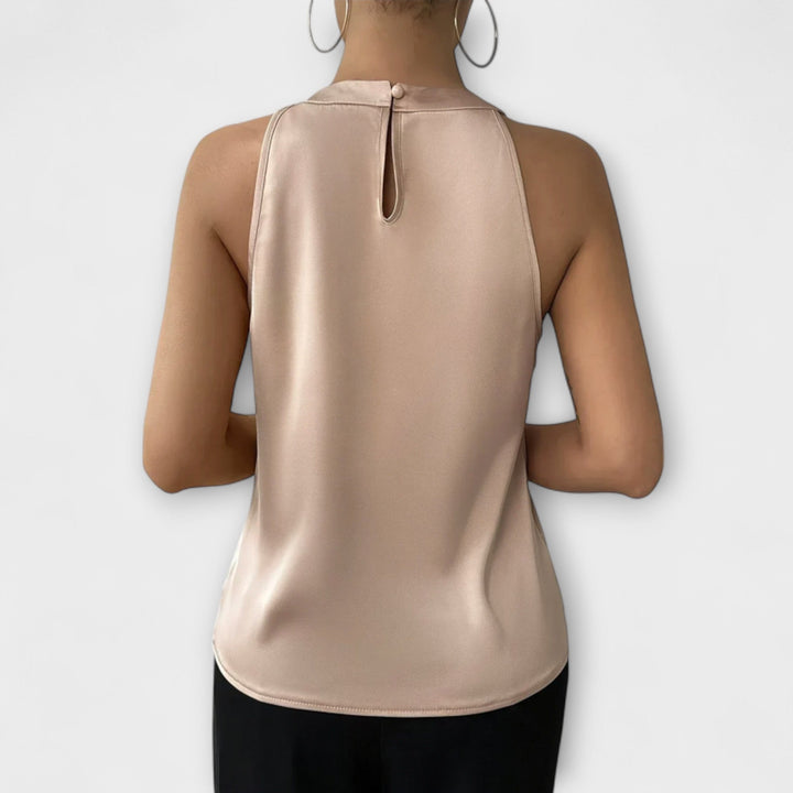 Clara | Elegant Off-Shoulder Top