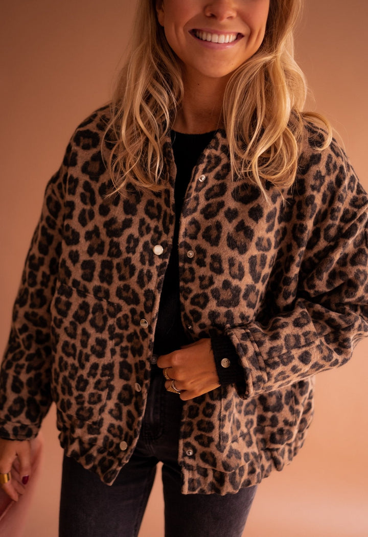 Megan | Stylish Leopard Jacket